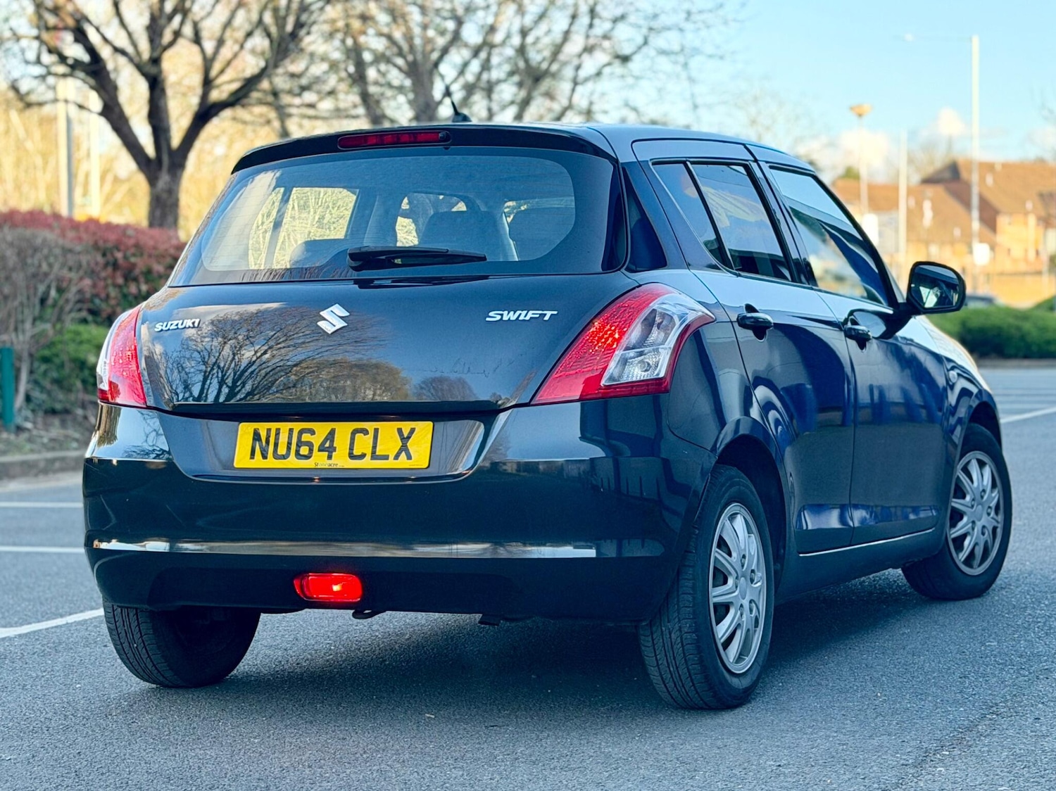 Used Suzuki Swift for sale - 77898657: Photo 4