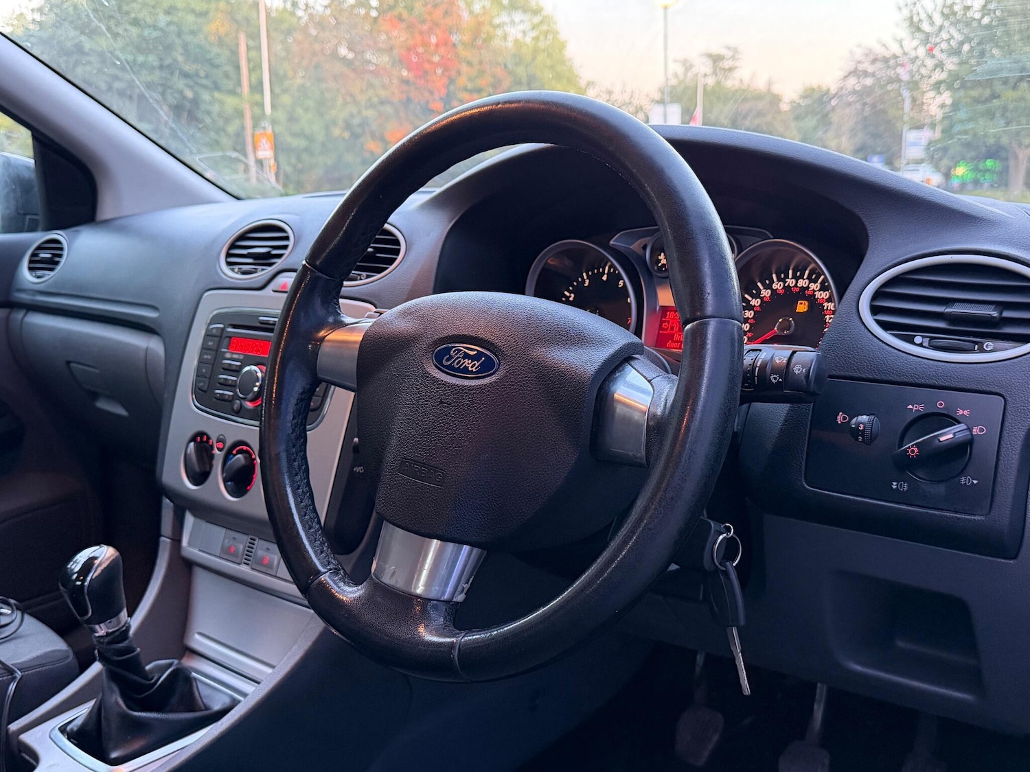 Used Ford Focus 2010 for sale - 76084867: Photo 27
