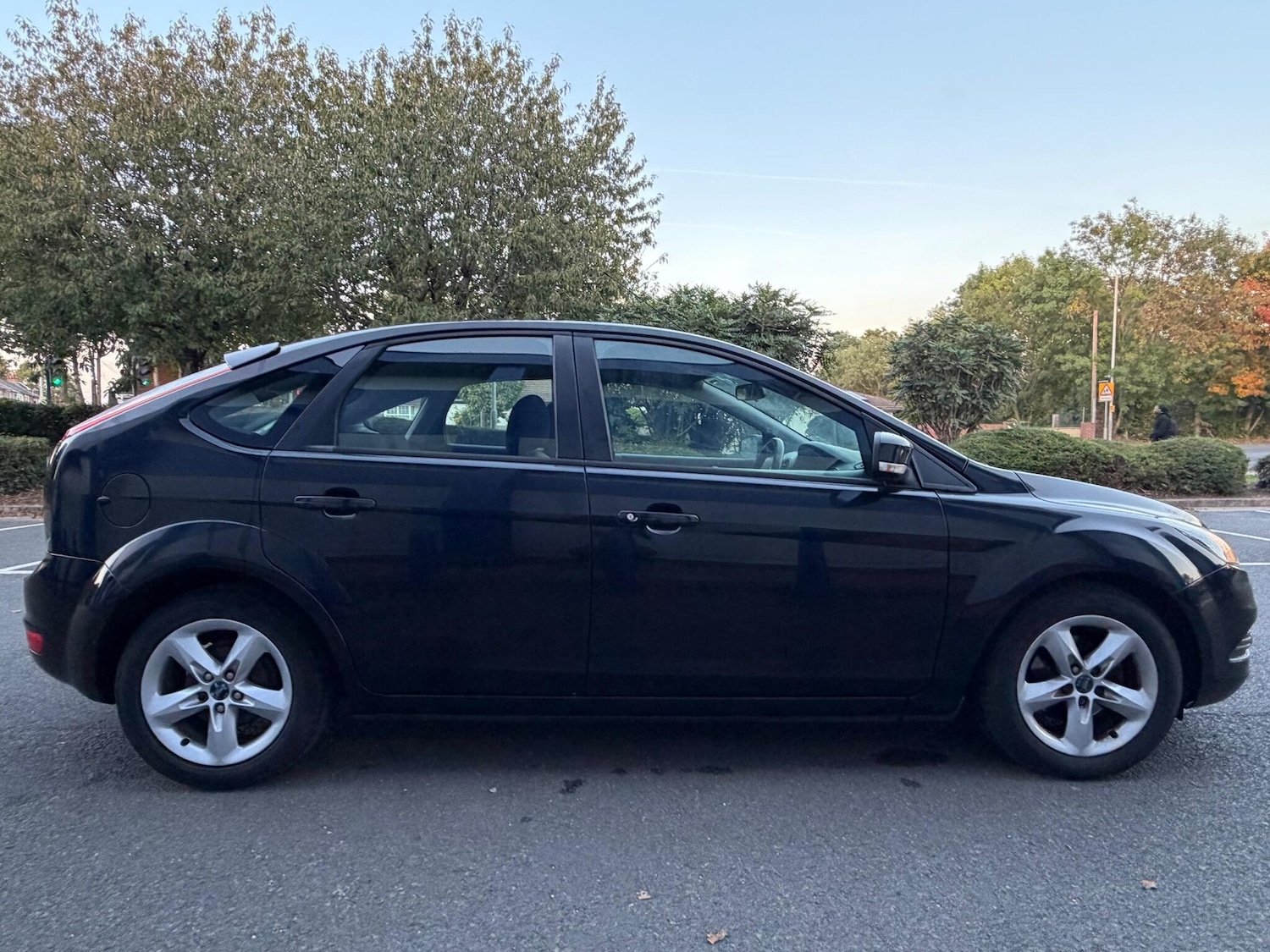Used Ford Focus 2010 for sale - 76084867: Photo 8