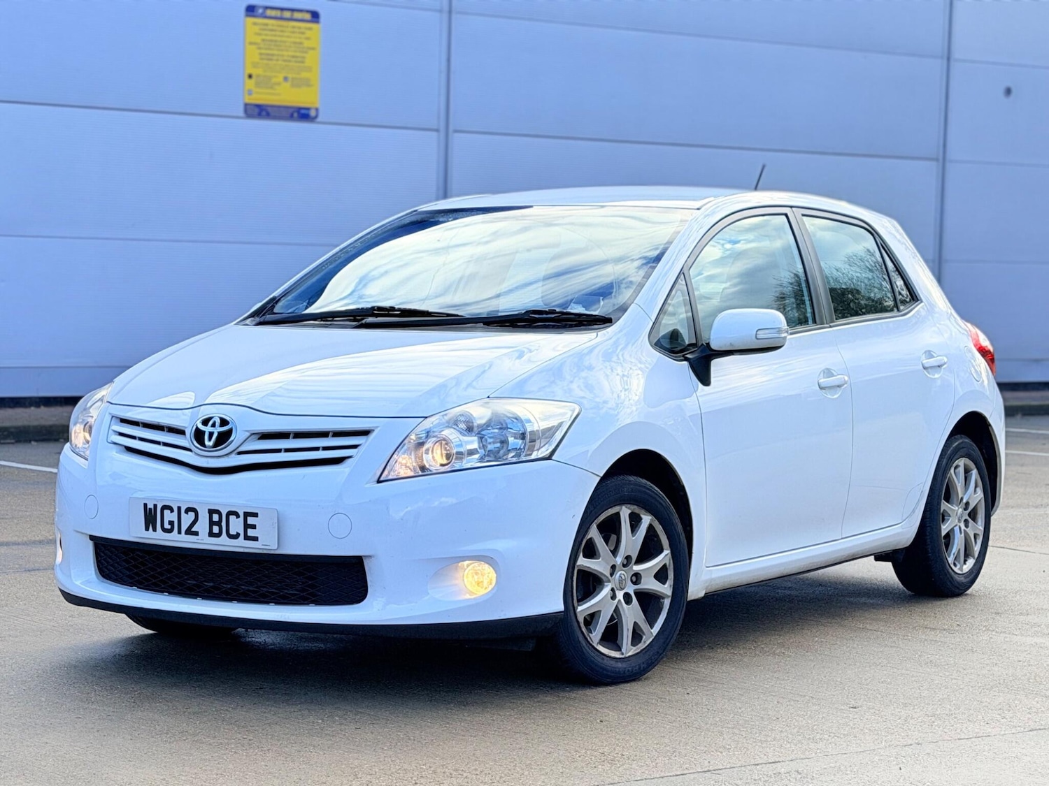 Used Toyota Auris for sale - 77441433: Photo 2