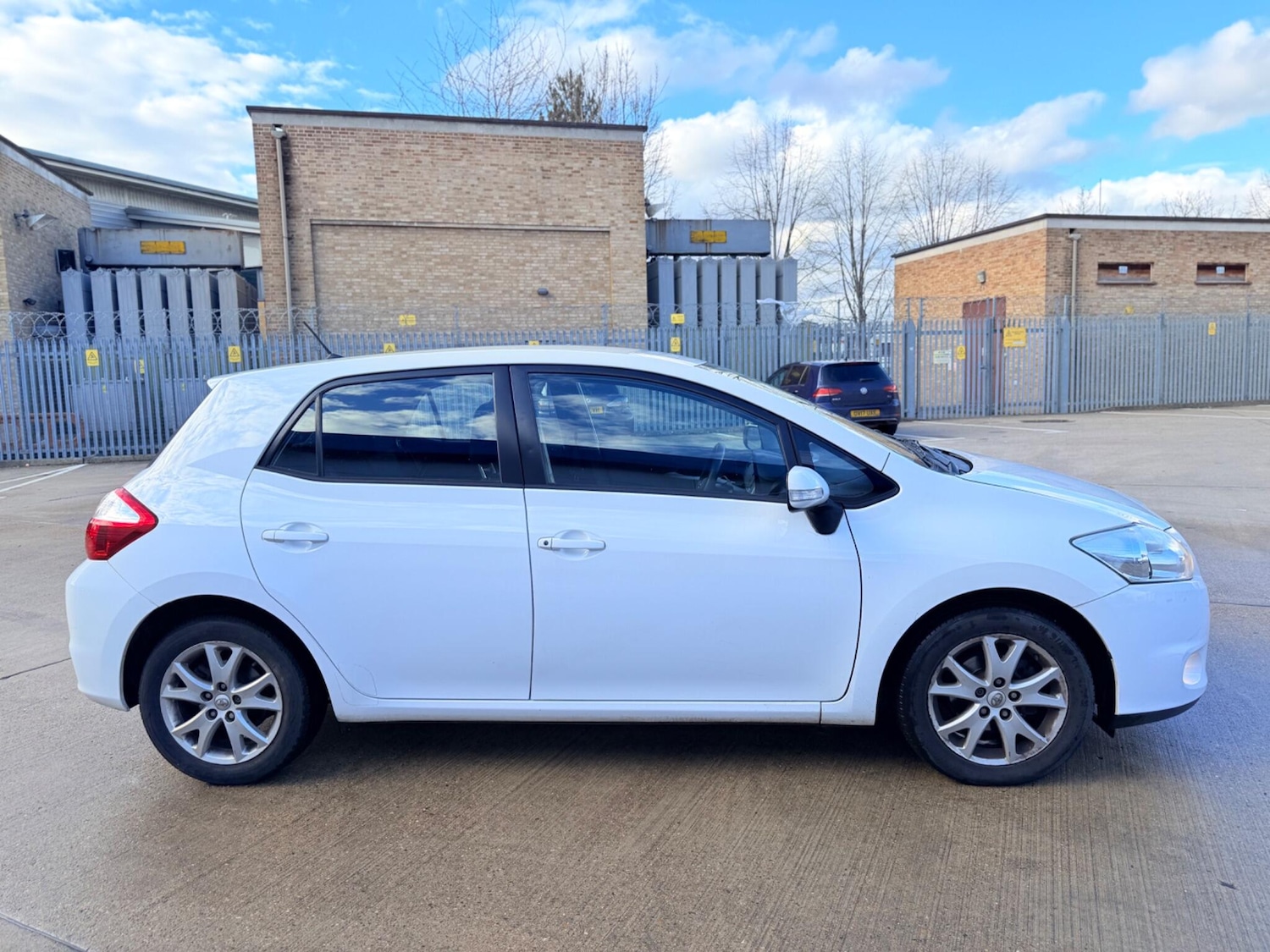 Used Toyota Auris for sale - 77441433: Photo 6
