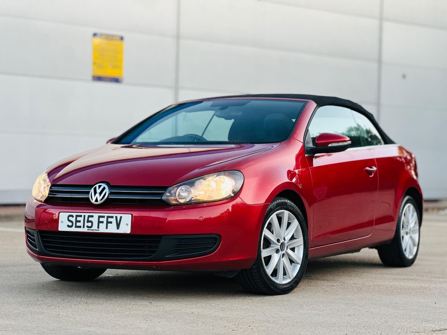 Used Volkswagen Golf 2015 for sale - 76936181: Photo 2