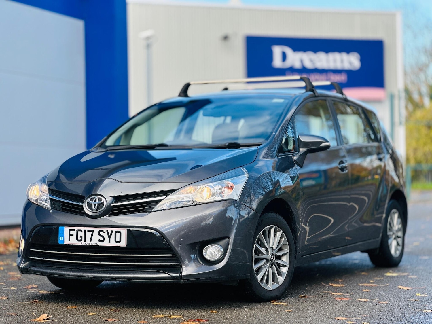 Used Toyota Verso 2017 for sale - 76423912: Photo 2