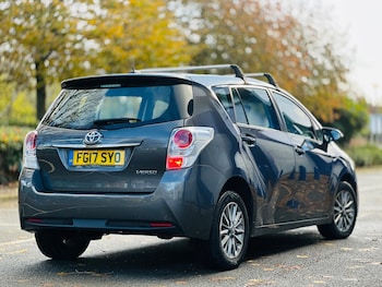 Used Toyota Verso 2017 for sale - 76423912: Photo