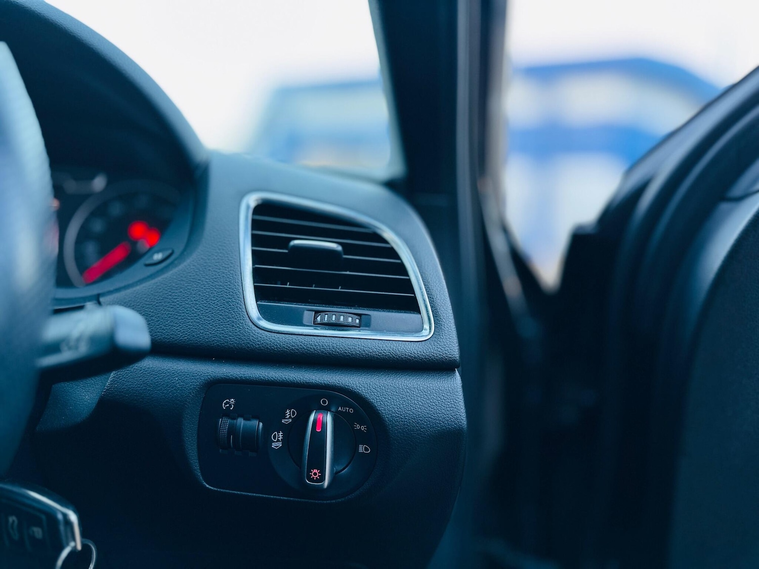 Used Audi Q3 2012 for sale - 76688719: Photo 16