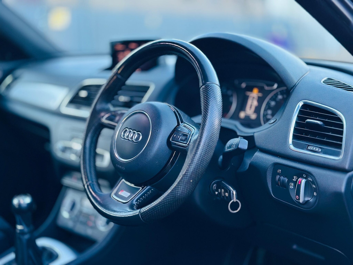 Used Audi Q3 2012 for sale - 76688719: Photo 50