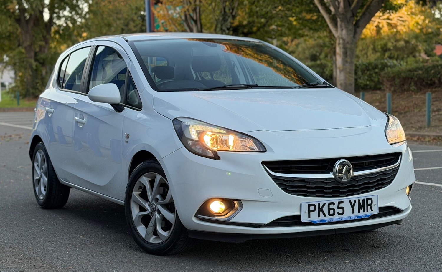 Used Vauxhall Corsa 2015 for sale - 76072382: Photo 1