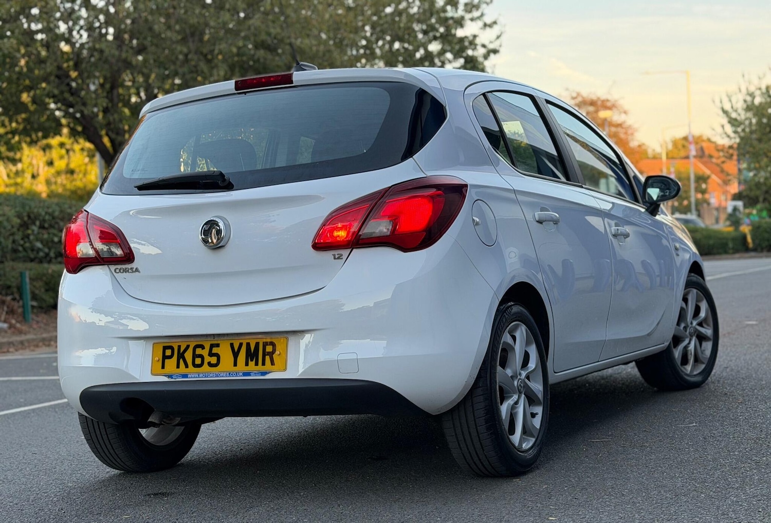 Used Vauxhall Corsa 2015 for sale - 76072382: Photo 3
