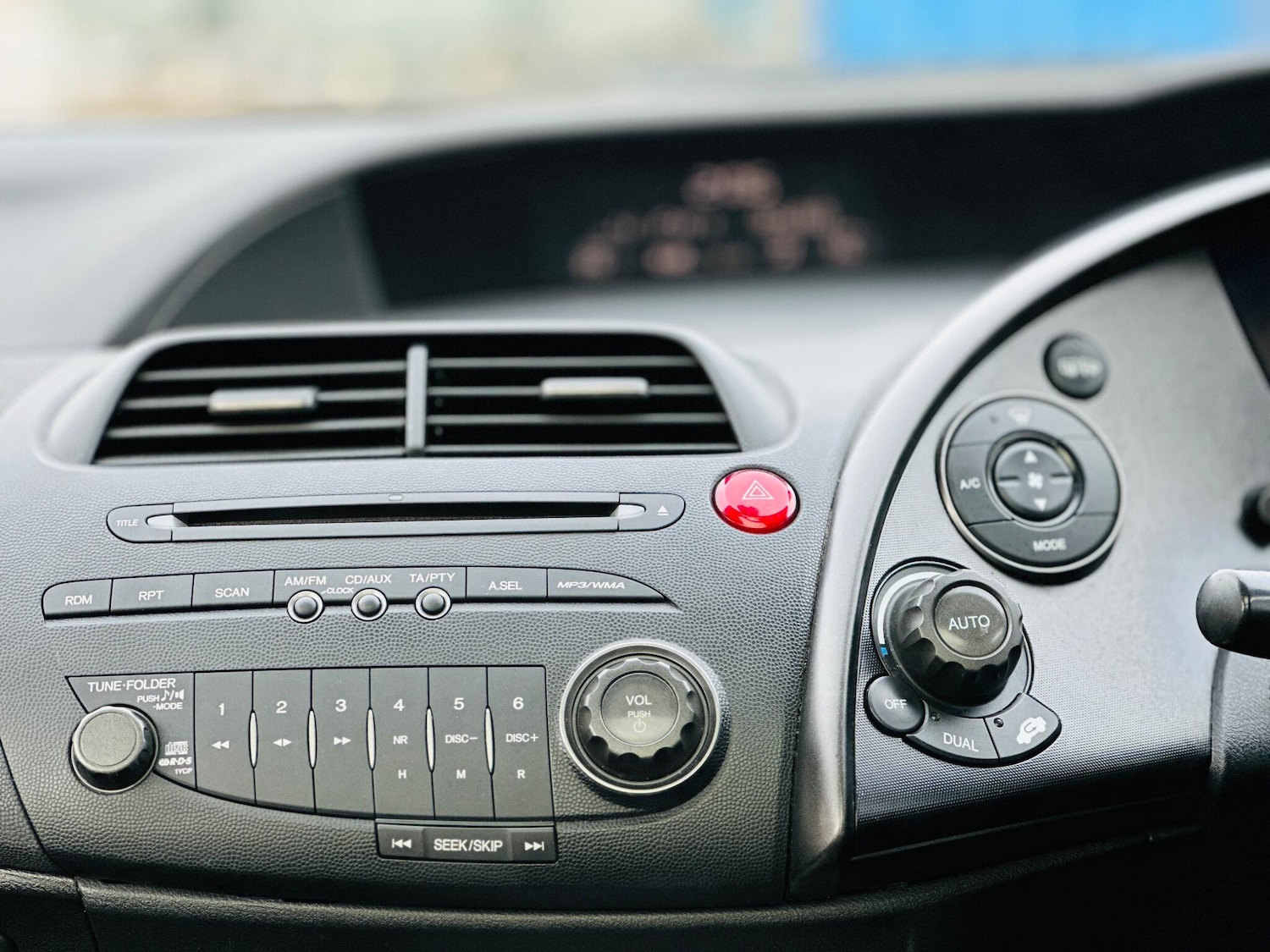 Used Honda Civic 2011 for sale - 77084455: Photo 19