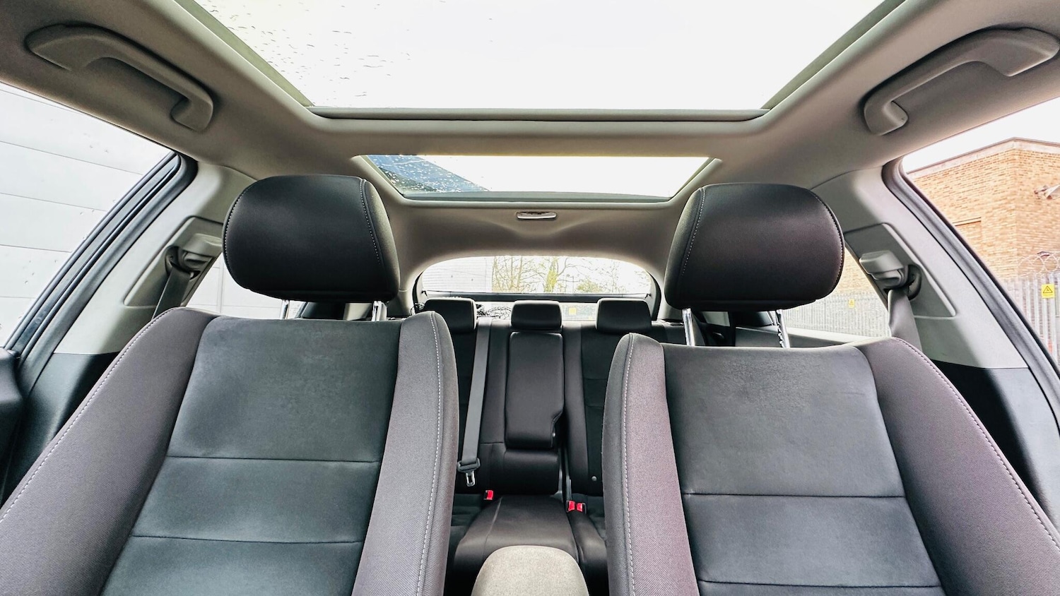 Used Honda Civic 2011 for sale - 77084455: Photo 29