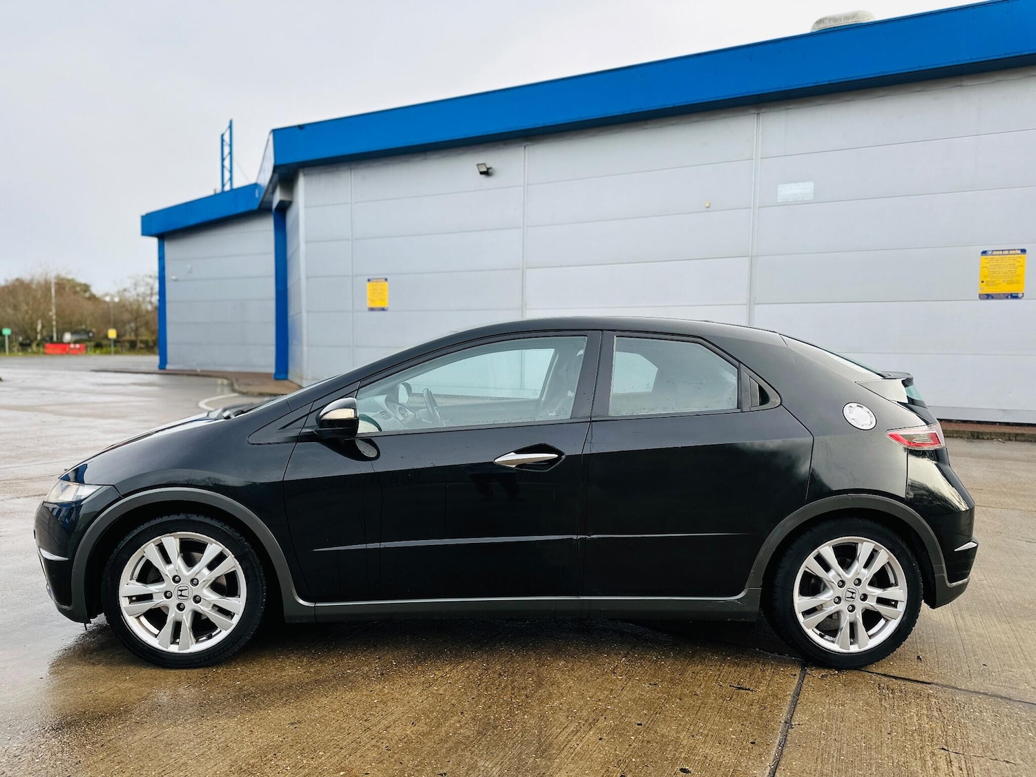 Used Honda Civic 2011 for sale - 77084455: Photo 9