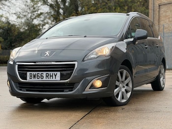Used Peugeot 5008 2016 for sale - 76484976: Photo