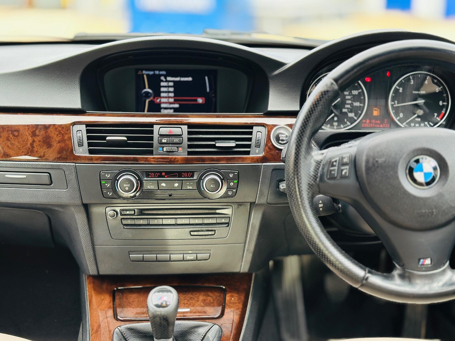 Used BMW 3 Series 2010 for sale - 76423508: Photo 13