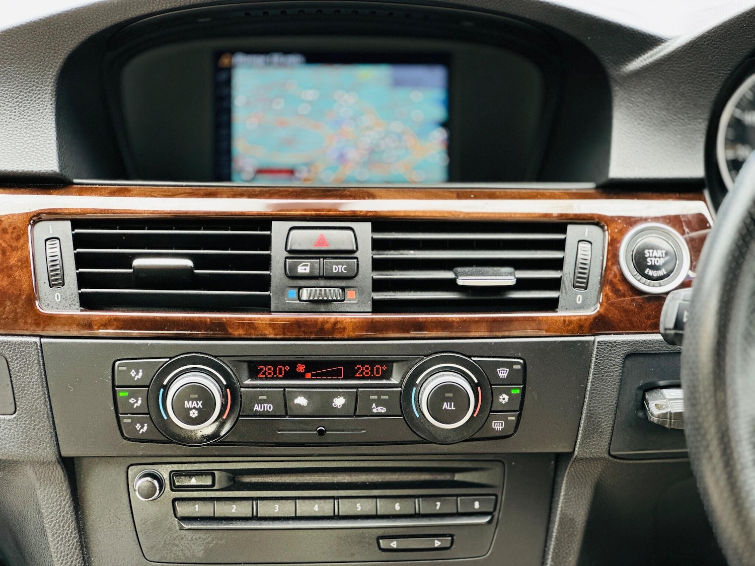 Used BMW 3 Series 2010 for sale - 76423508: Photo 19