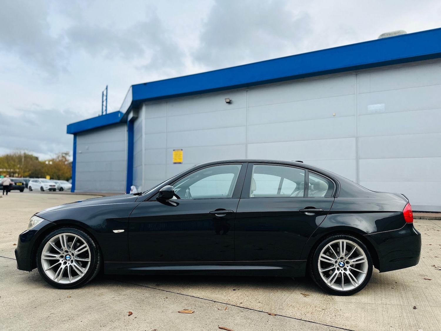 Used BMW 3 Series 2010 for sale - 76423508: Photo 45