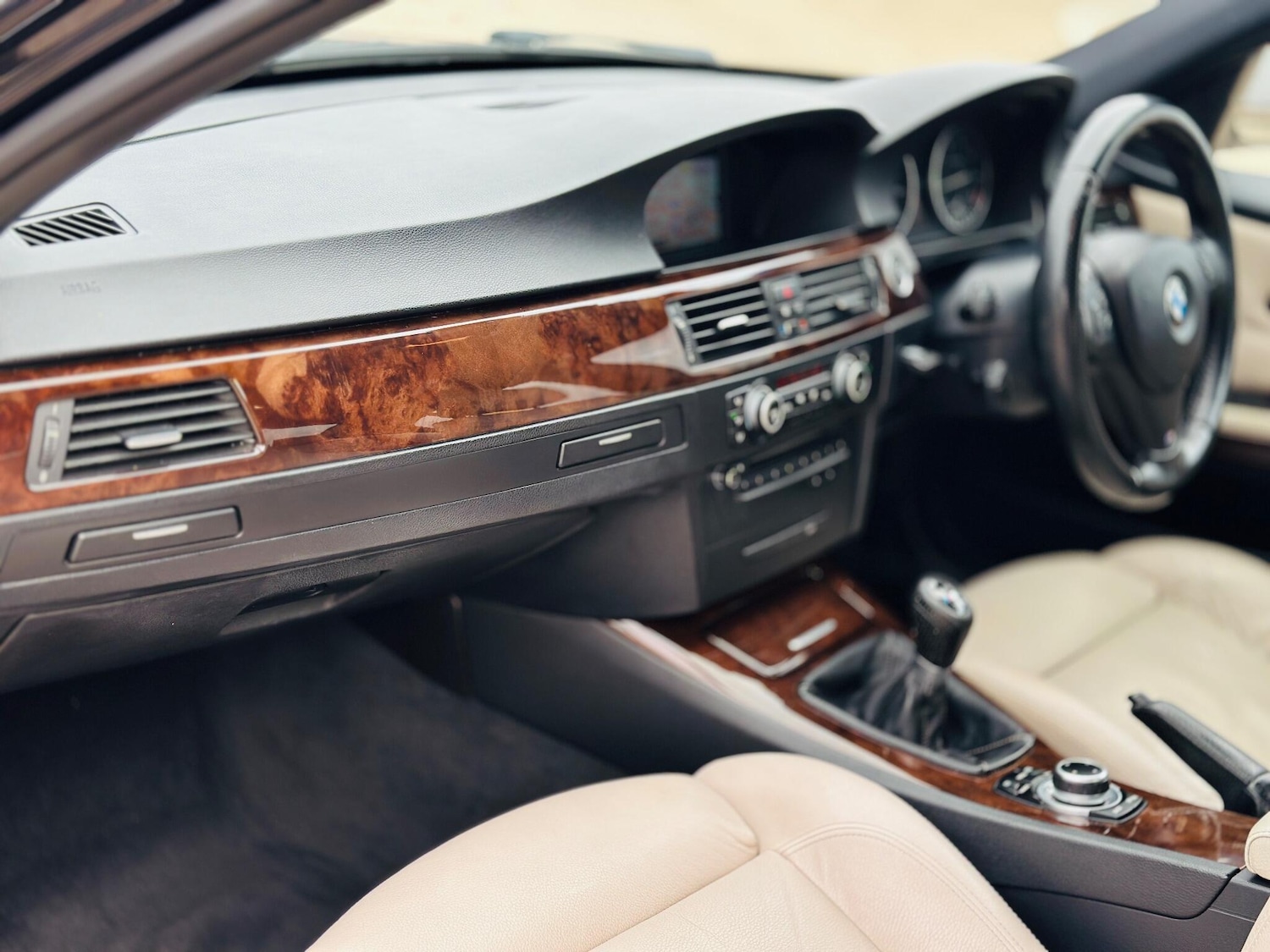 Used BMW 3 Series 2010 for sale - 76423508: Photo 51