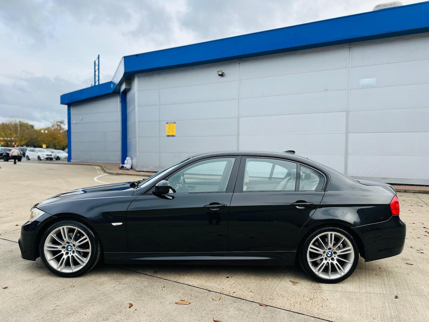 Used BMW 3 Series 2010 for sale - 76423508: Photo 9
