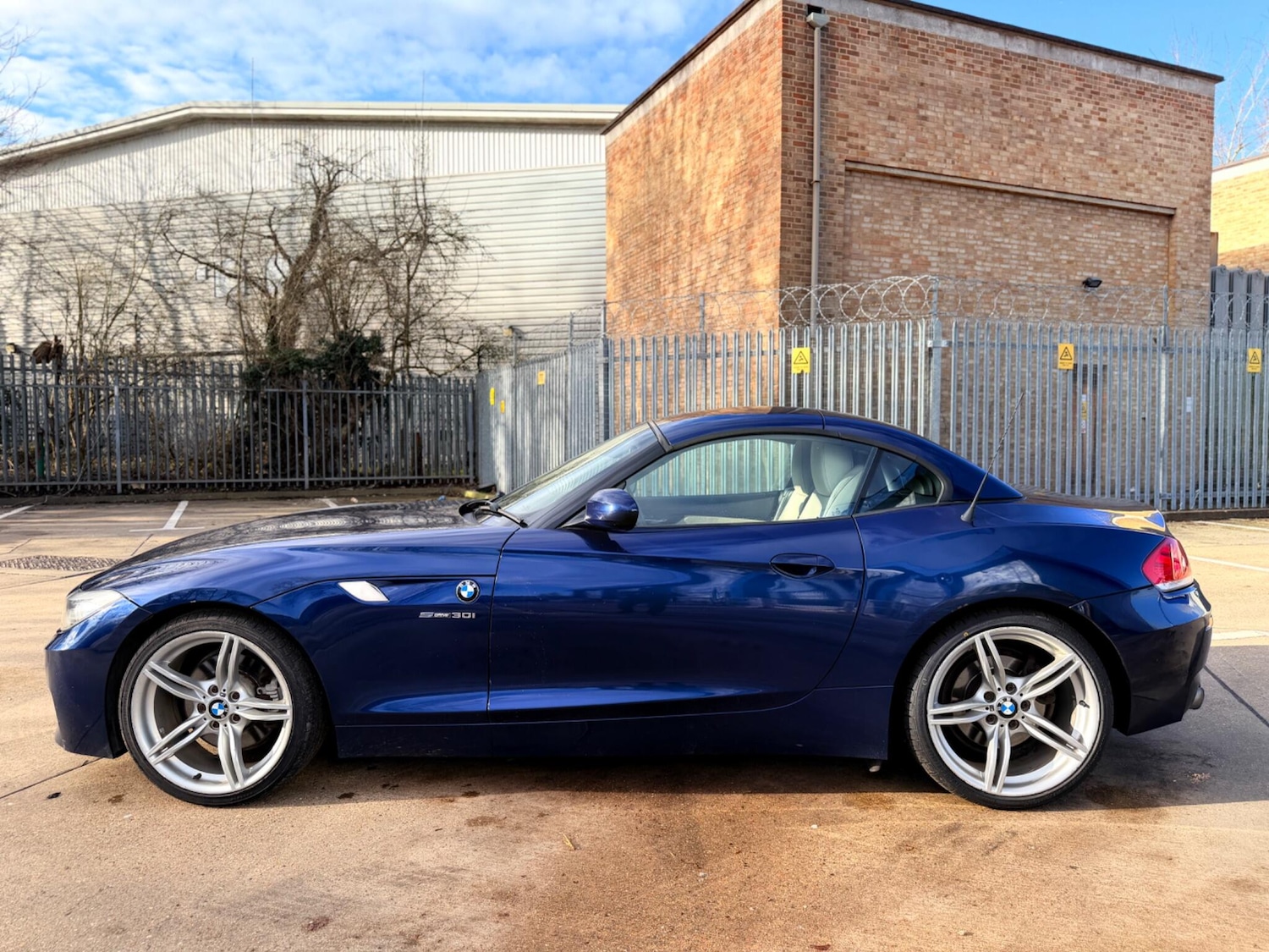 Used BMW Z4 2011 for sale - 77440972: Photo 28