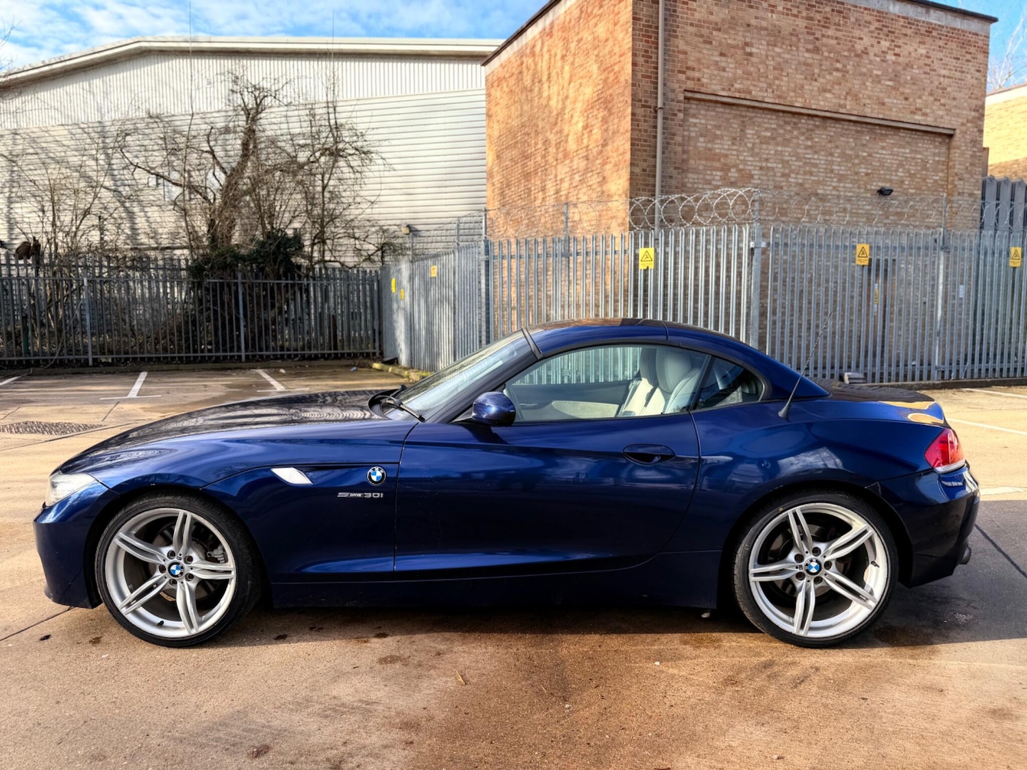 Used BMW Z4 2011 for sale - 77440972: Photo 29