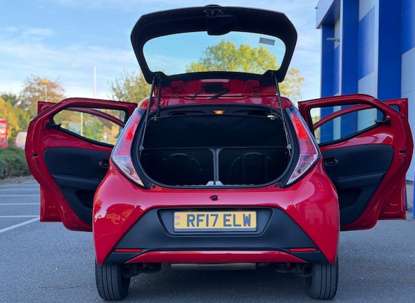 Used Toyota AYGO 2017 for sale - 76013240: Photo 11