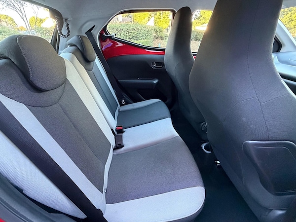 Used Toyota AYGO 2017 for sale - 76013240: Photo 17