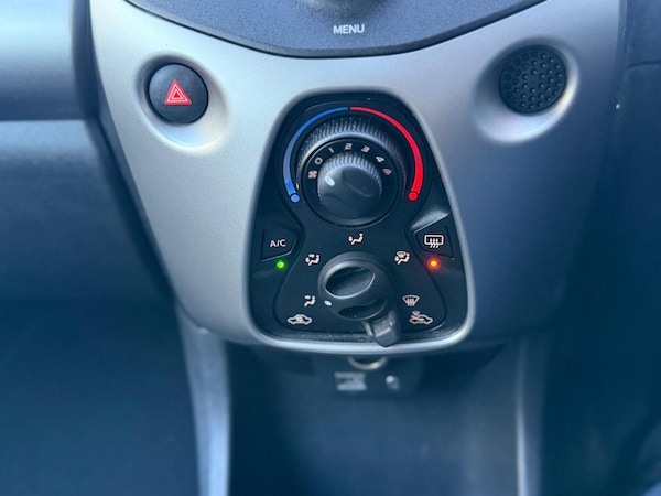 Used Toyota AYGO 2017 for sale - 76013240: Photo 27