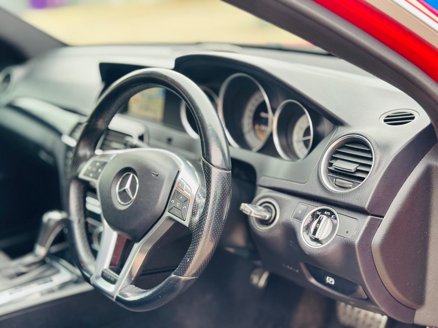 Used Mercedes-Benz C Class 2012 for sale - 77799207: Photo 9