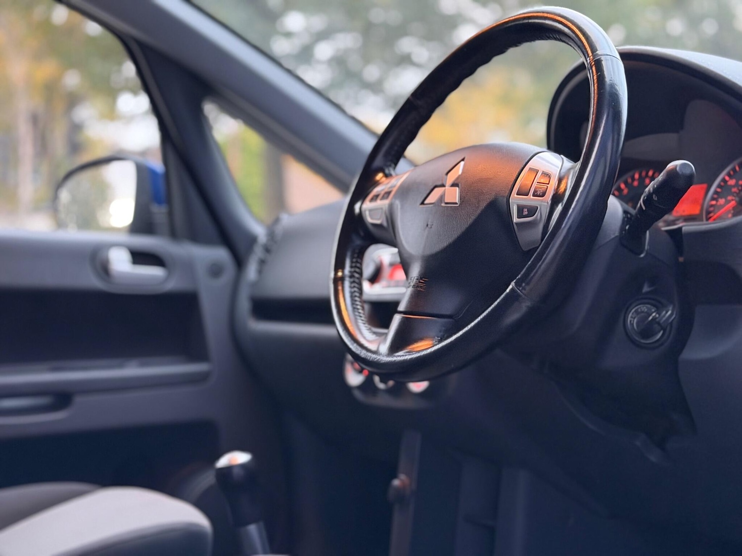 Used Mitsubishi Colt 2011 for sale - 76152493: Photo 13