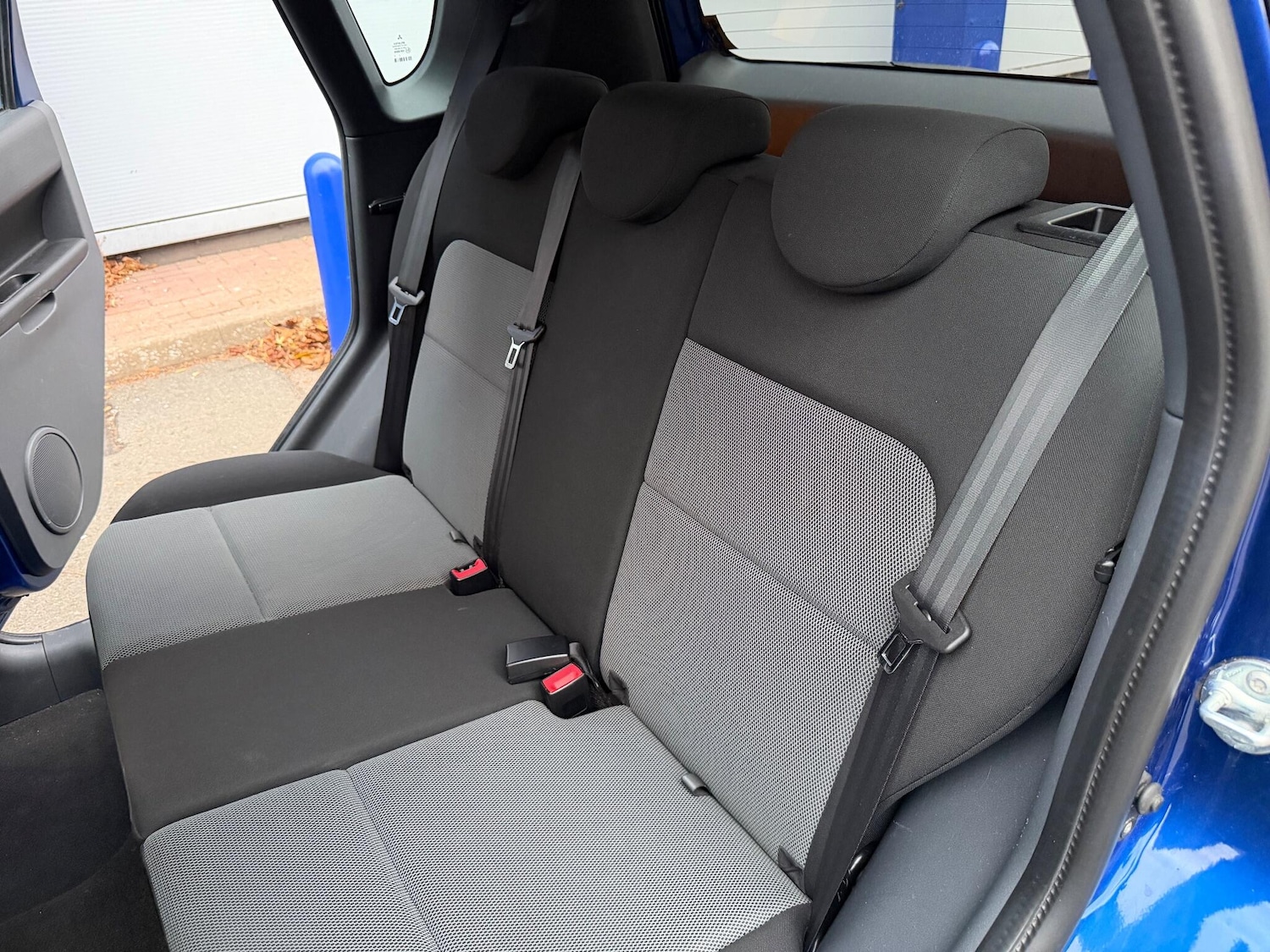 Used Mitsubishi Colt 2011 for sale - 76152493: Photo 18