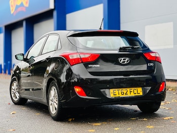 Used Hyundai i30 2013 for sale - 76424411: Photo