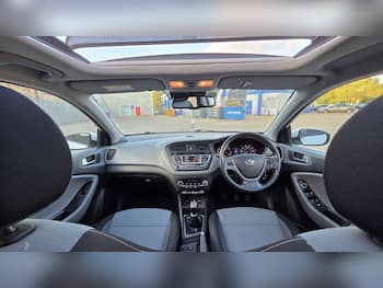 Used Hyundai i20 2015 for sale - 79576784: Photo