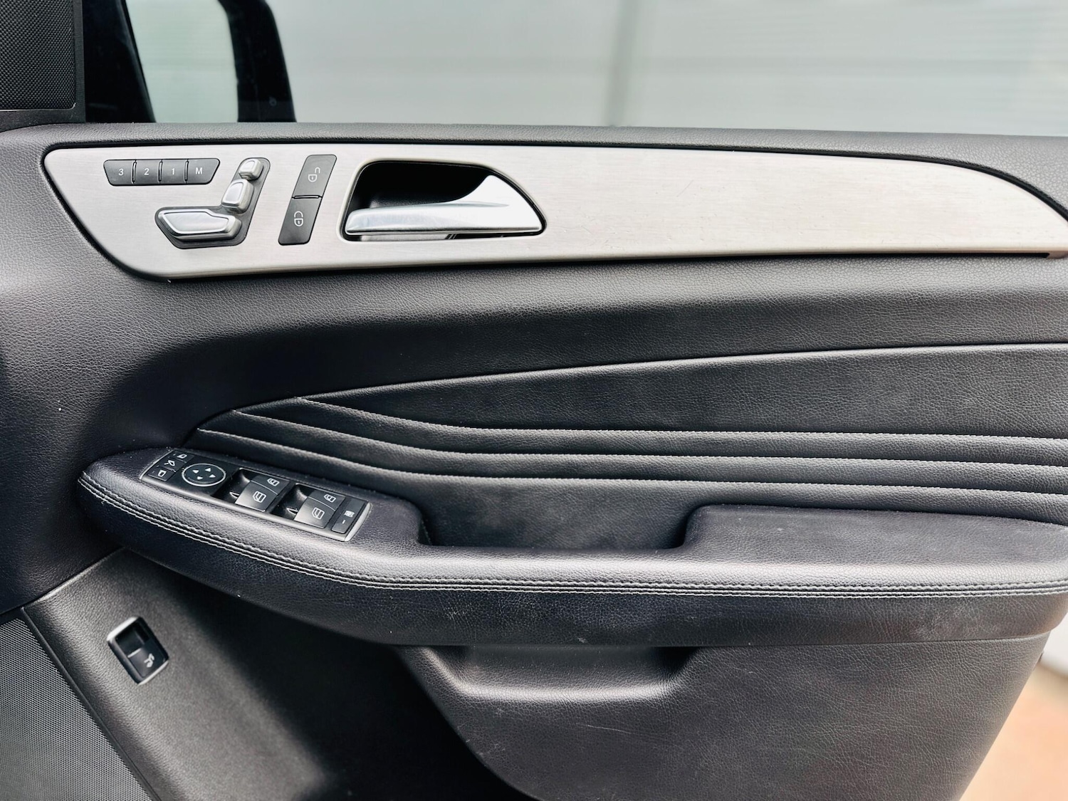 Used Mercedes-Benz GLE 2015 for sale - 76227700: Photo 14