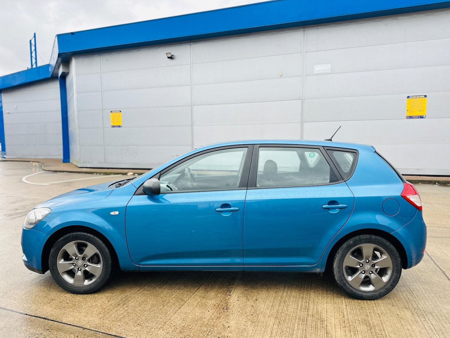 Used Kia Ceed 2010 for sale - 77538288: Photo 43