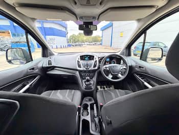 Used Ford Tourneo Connect 2015 for sale - 79808390: Photo