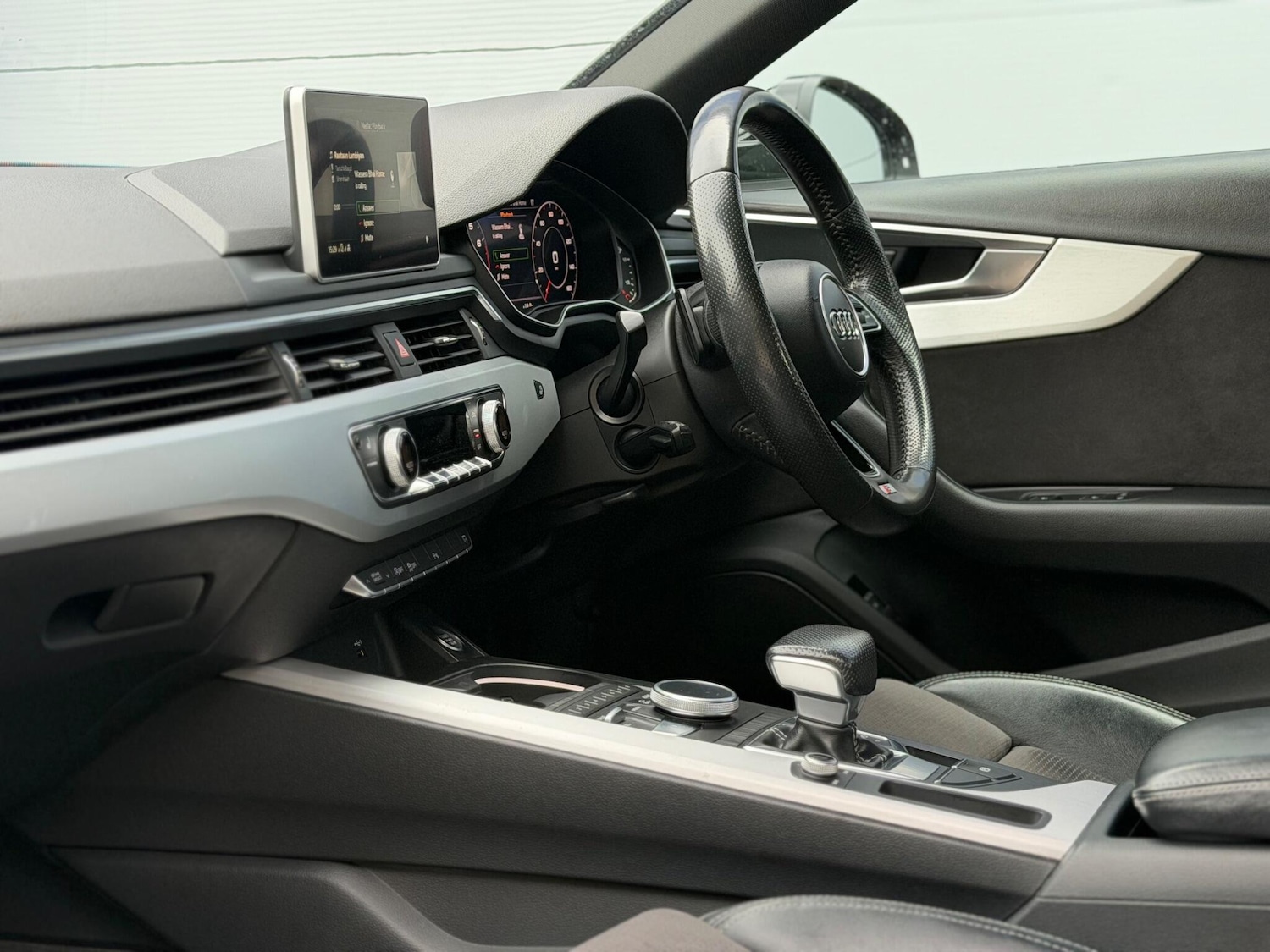 Used Audi A4 2018 for sale - 76152269: Photo 12