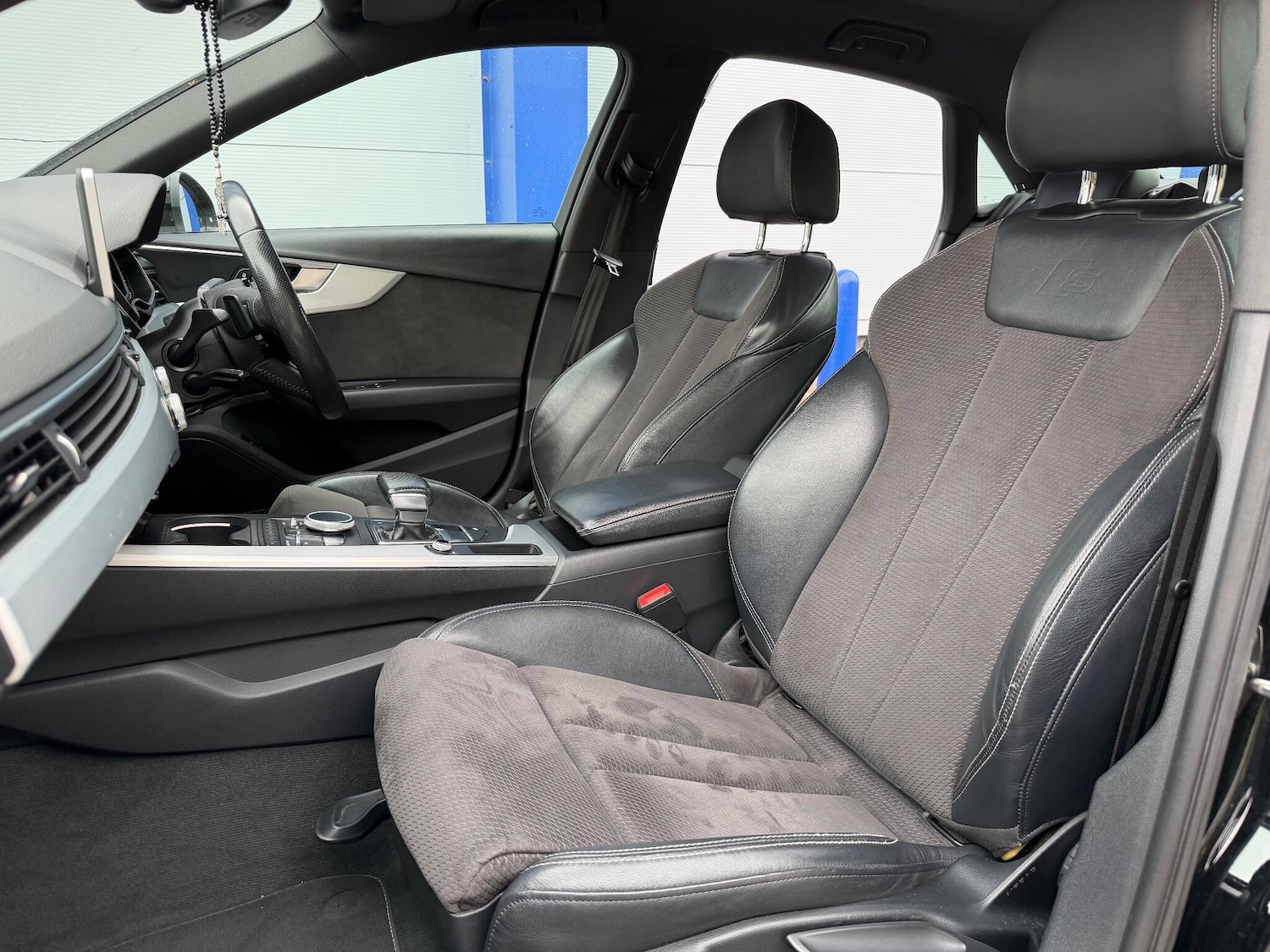 Used Audi A4 2018 for sale - 76152269: Photo 32