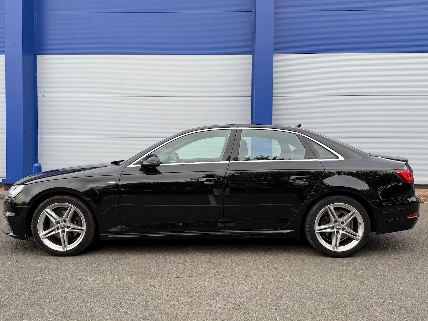 Used Audi A4 2018 for sale - 76152269: Photo 6
