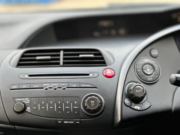 Used Honda Civic 2010 for sale - 76213788: Photo 15