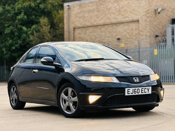 Used Honda Civic 2010 for sale - 76213788: Photo 1