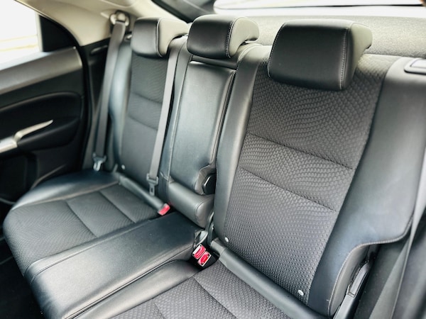 Used Honda Civic 2010 for sale - 76213788: Photo 32
