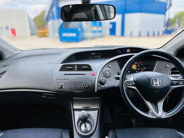 Used Honda Civic 2010 for sale - 76213788: Photo 36