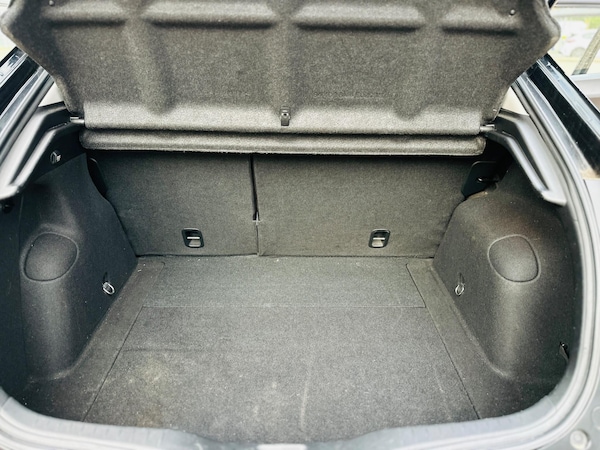 Used Honda Civic 2010 for sale - 76213788: Photo 47