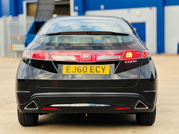 Used Honda Civic 2010 for sale - 76213788: Photo 7
