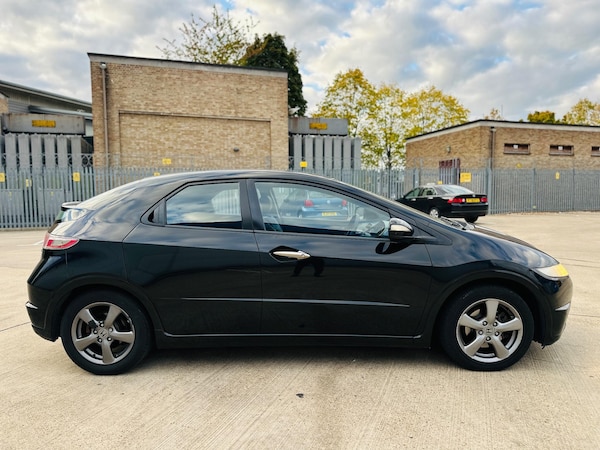 Used Honda Civic 2010 for sale - 76213788: Photo 8