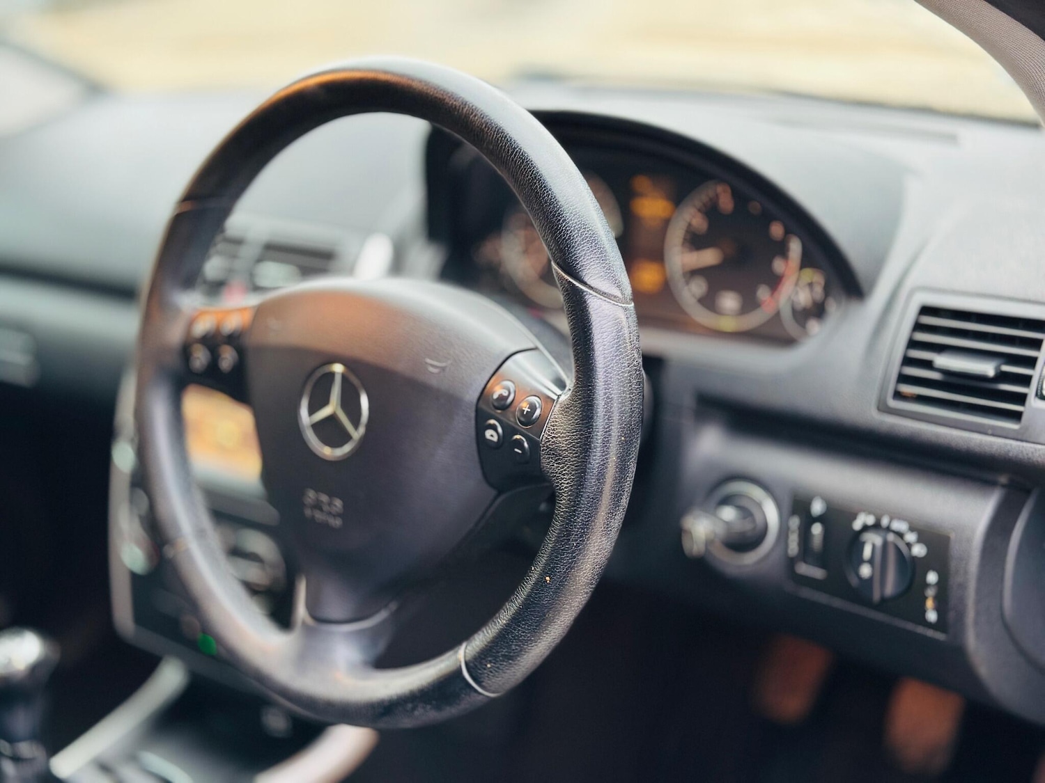 Used Mercedes-Benz A-Class 2012 for sale - 76925968: Photo 22