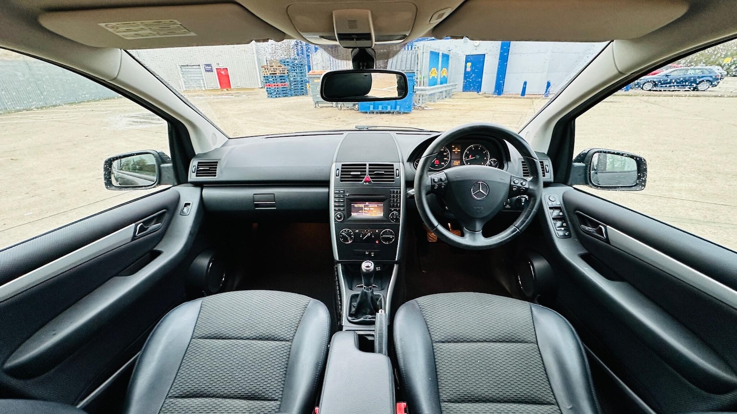 Used Mercedes-Benz A-Class 2012 for sale - 76925968: Photo 28