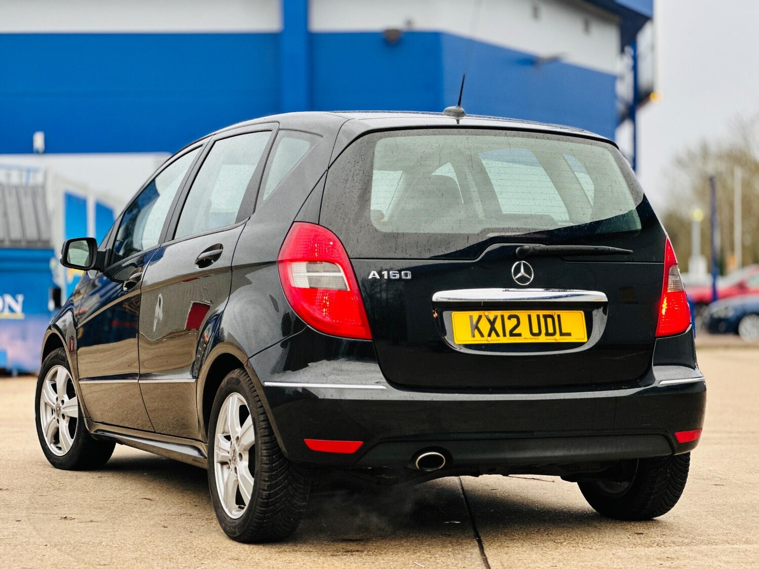 Used Mercedes-Benz A-Class 2012 for sale - 76925968: Photo 5