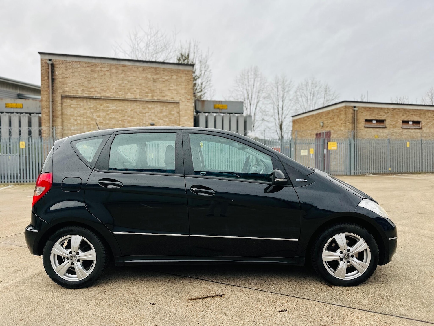 Used Mercedes-Benz A-Class 2012 for sale - 76925968: Photo 8