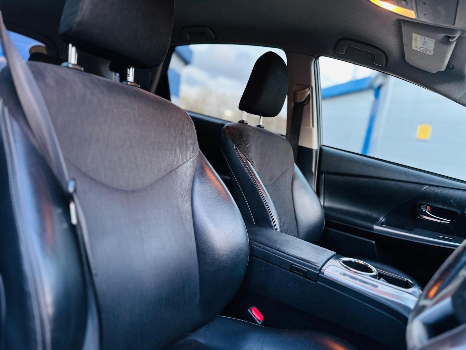 Used Toyota Prius+ 2015 for sale - 77237591: Photo 23