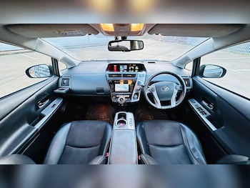 Used Toyota Prius+ 2015 for sale - 77237591: Photo